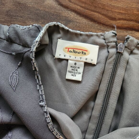 Talbots Petites Size 8 Gray Silk Dress Beaded Lined Beautiful Flowers Sexy - Picture 4 of 11